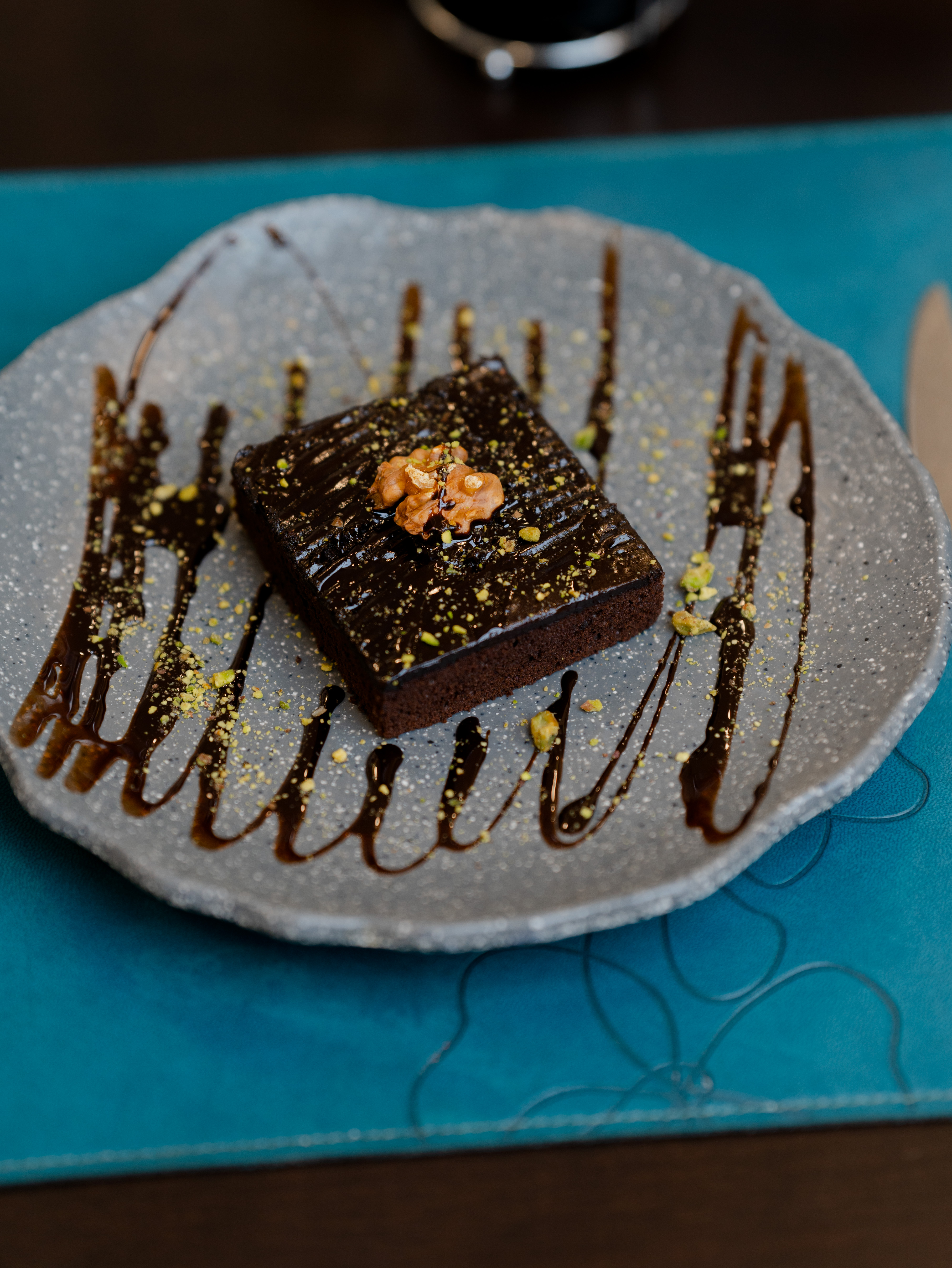 LI BEIRUT - Image 10